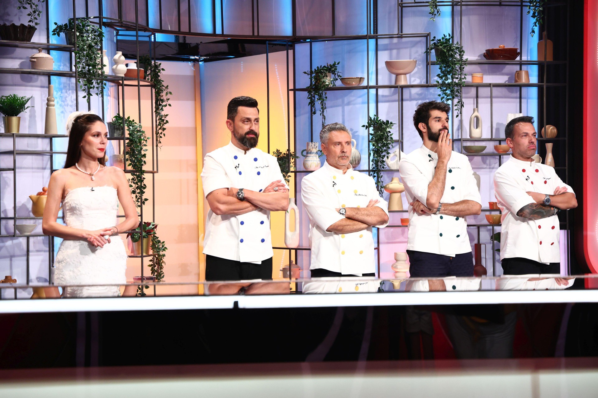 Sursa: Chefi la cuțite, Antena 1